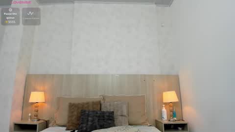 Isabela online show from 10/22/25, 11:32