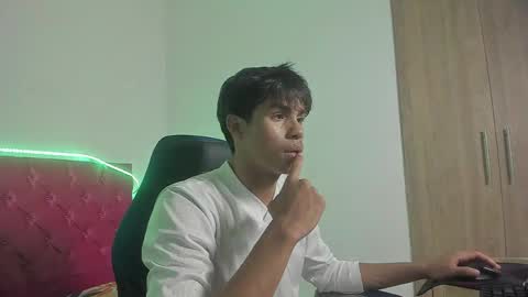 sam online show from 04/23/26, 04:14