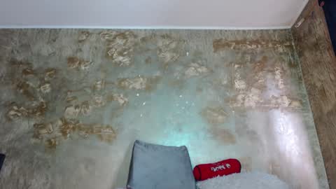 Snapshot of skinny_yizz chatting on 01/11/25, 09:25 Only Pvt online show from 01/11/25, 09:25