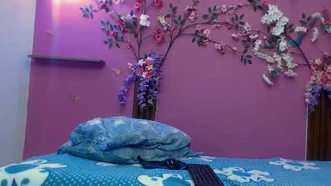 Snapshot of skinnybarbie022 chatting on 09/12/25, 01:17 barbi online show from 09/12/25, 01:17