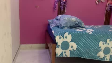 Snapshot of skinnybarbie022 chatting on 09/13/25, 01:49 barbi online show from 09/13/25, 01:49