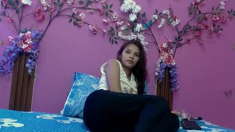 Snapshot of skinnybarbie022 chatting on 10/20/25, 01:17 barbi online show from 10/20/25, 01:17