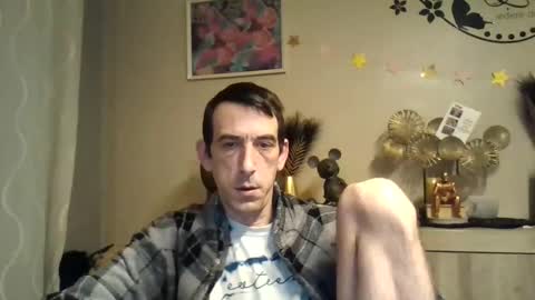 Snapshot of skinnybigcock2 chatting on 02/12/25, 06:40 SkinnyBigCock2 online show from 02/12/25, 06:40