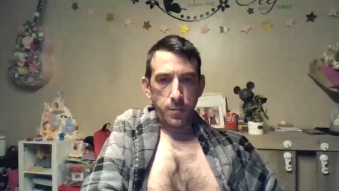 Snapshot of skinnybigcock2 chatting on 04/17/26, 03:09 SkinnyBigCock2 online show from 04/17/26, 03:09
