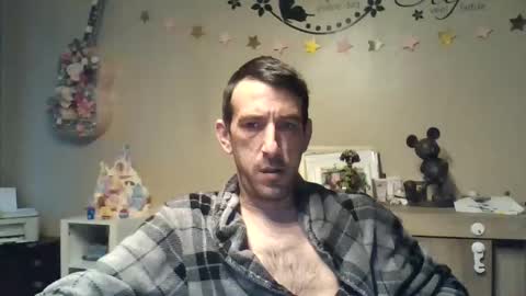 Snapshot of skinnybigcock2 chatting on 05/03/26, 04:29 SkinnyBigCock2 online show from 05/03/26, 04:29