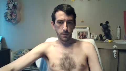 Snapshot of skinnybigcock2 chatting on 06/14/26, 04:36 SkinnyBigCock2 online show from 06/14/26, 04:36
