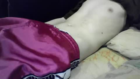 Snapshot of skinnycuteman chatting on 06/09/26, 10:05 skinnycuteb0y online show from 06/09/26, 10:05