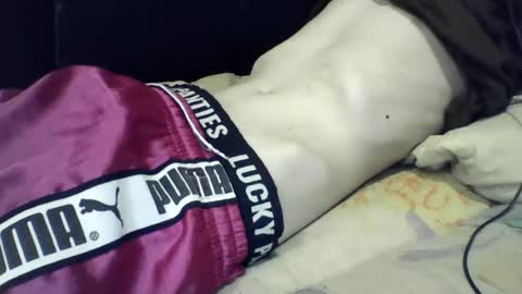 Snapshot of skinnycuteman chatting on 06/27/26, 01:54 skinnycuteb0y online show from 06/27/26, 01:54