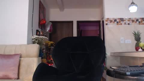 jesica online show from 10/08/25, 08:01