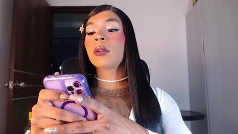 jesica online show from 10/11/25, 08:24