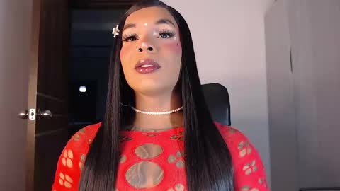 jesica online show from 10/15/25, 05:40