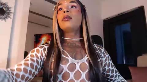 jesica online show from 10/26/25, 05:46