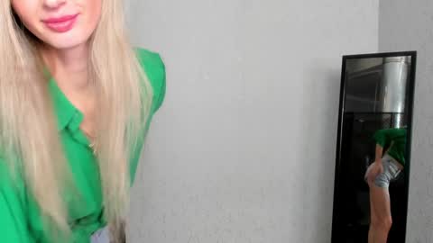 Skinnyladyy online show from 02/01/25, 08:08