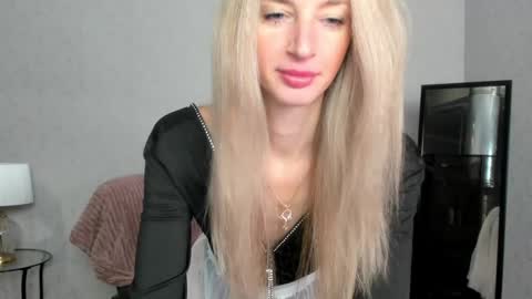 Skinnyladyy online show from 02/02/25, 02:06