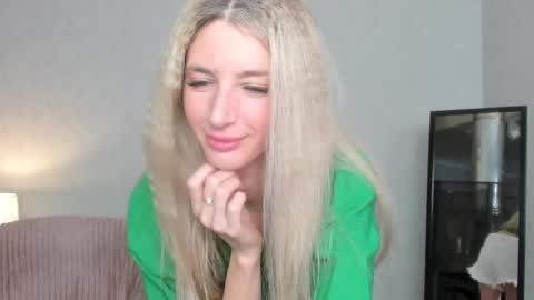 Skinnyladyy online show from 02/26/25, 05:09