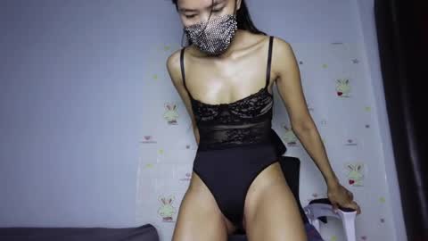 Snapshot of skinnythai4u chatting on 05/06/26, 04:12 skinnythai4u online show from 05/06/26, 04:12