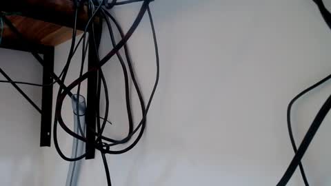 VERUS online show from 04/19/26, 06:54