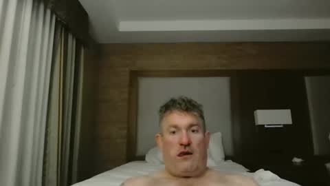 Snapshot of skinsmontana chatting on 03/28/26, 09:53 skinsmontana online show from 03/28/26, 09:53