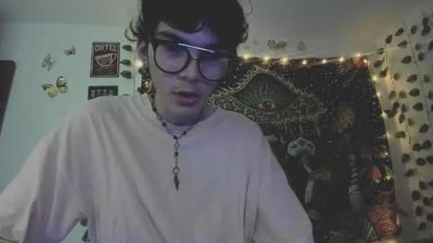 skiny_dann online show from 04/28/26, 02:21