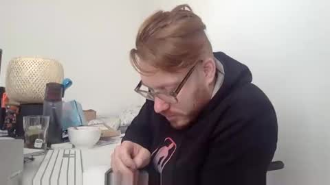 sklave_s online show from 03/19/26, 09:02