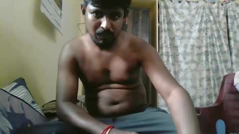 Snapshot of sklavepappu143 chatting on 05/14/26, 08:32 Indianslut1431 online show from 05/14/26, 08:32