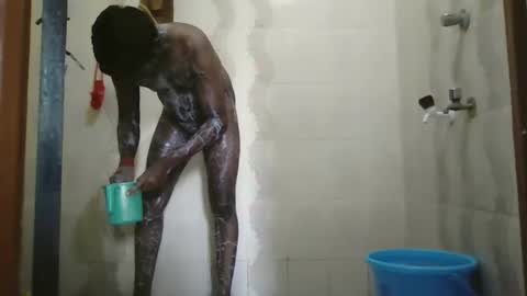 Snapshot of sklavepappu143 chatting on 05/18/26, 04:18 Indianslut1431 online show from 05/18/26, 04:18