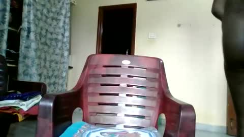 Snapshot of sklavepappu143 chatting on 06/01/26, 06:15 Indianslut1431 online show from 06/01/26, 06:15