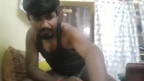Snapshot of sklavepappu143 chatting on 06/02/26, 08:05 Indianslut1431 online show from 06/02/26, 08:05