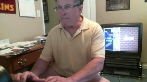 Snapshot of skn1960e chatting on 06/29/26, 03:12 skn1960e online show from 06/29/26, 03:12