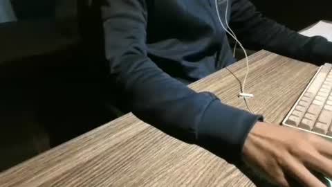 skull231777 online show from 12/14/25, 08:52