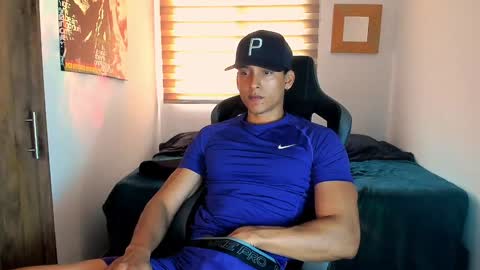 Snapshot of skull_prospect chatting on 01/08/25, 04:00 Liam Vokov online show from 01/08/25, 04:00
