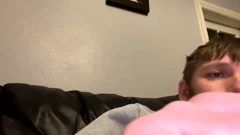 skuzzy25 online show from 01/04/25, 08:16