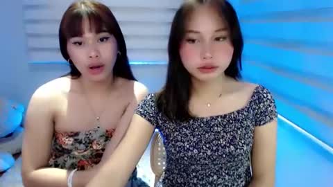 Snapshot of sky_fox_sweetxx chatting on 01/06/25, 10:35 online show from 01/06/25, 10:35