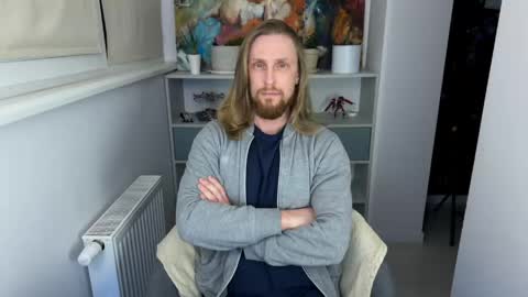 sky_guy25 online show from 04/21/26, 08:34