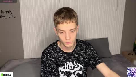 sky_hunter online show from 11/19/25, 04:18