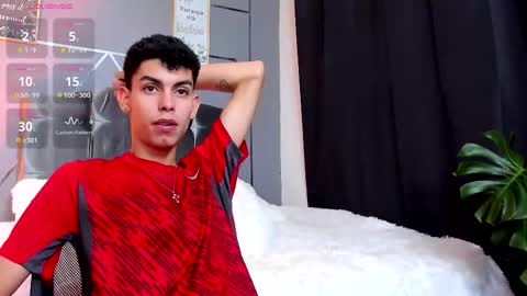 Snapshot of sky_jules chatting on 11/09/25, 08:56 Daniel online show from 11/09/25, 08:56