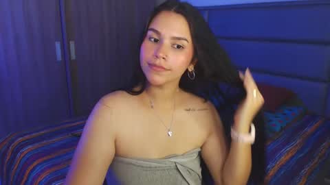 Snapshot of sky_lover_ chatting on 12/01/24, 07:36 Sky online show from 12/01/24, 07:36