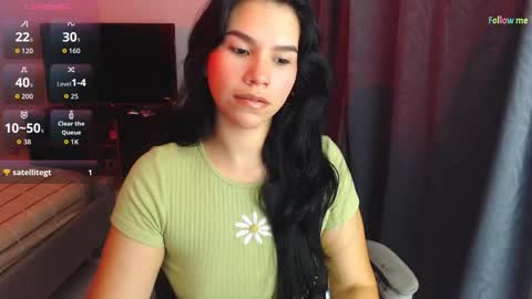 Snapshot of sky_lover_ chatting on 09/17/25, 10:06 Sky online show from 09/17/25, 10:06