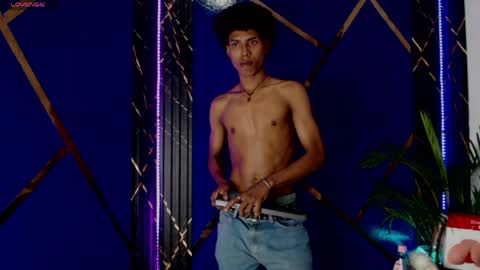 sky_walkerss online show from 03/29/26, 05:57