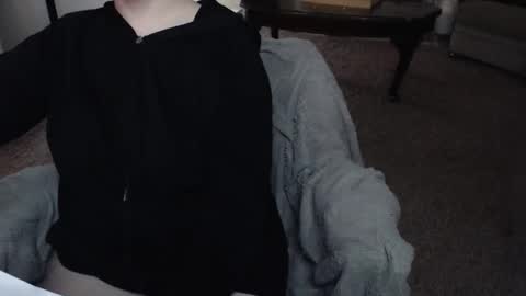 SKYLE   online show from 12/20/25, 03:30