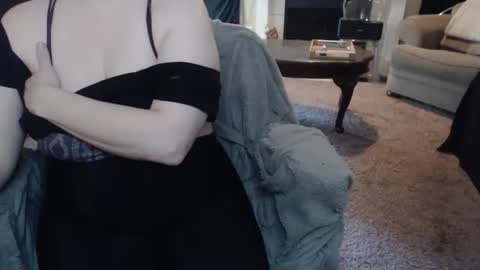 SKYLE   online show from 03/01/26, 08:00