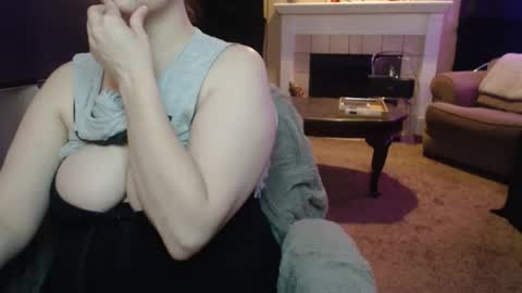 SKYLE   online show from 03/03/26, 12:22