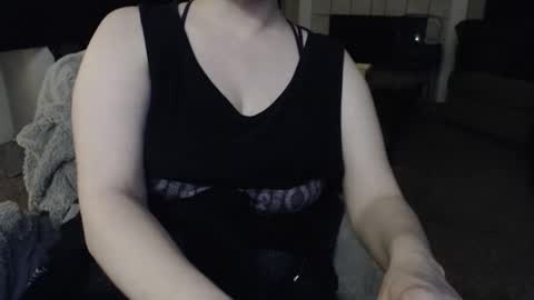 SKYLE   online show from 04/18/26, 02:48