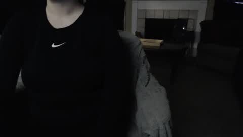 SKYLE   online show from 04/19/26, 07:49