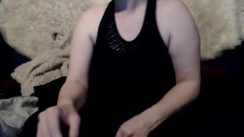 Snapshot of skyblu1 chatting on 07/27/26, 04:19 SKYLE online show from 07/27/26, 04:19