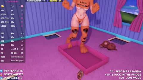 SkyeAnette online show from 10/26/25, 01:11