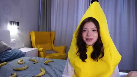 Amy online show from 12/15/25, 09:02