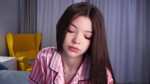 Amy online show from 12/17/25, 09:26