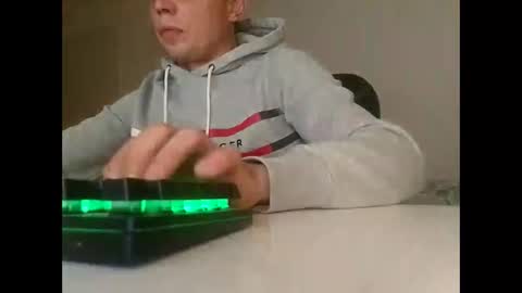 skyfalltoyou online show from 11/28/25, 05:37