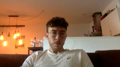 Snapshot of skyisthelimit1995 chatting on 09/14/25, 09:41 skyisthelimit1995 online show from 09/14/25, 09:41